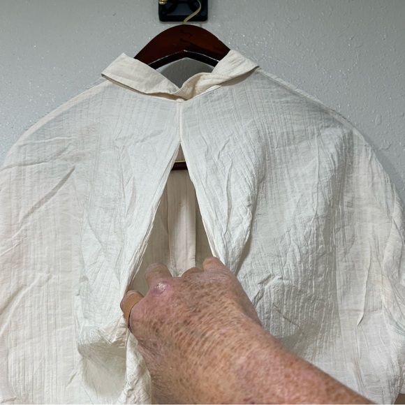 NWT Zara Wrinkled Look Shirt Beige Button Up Open Back Women’s Size Medium Linen - Picture 10 of 10